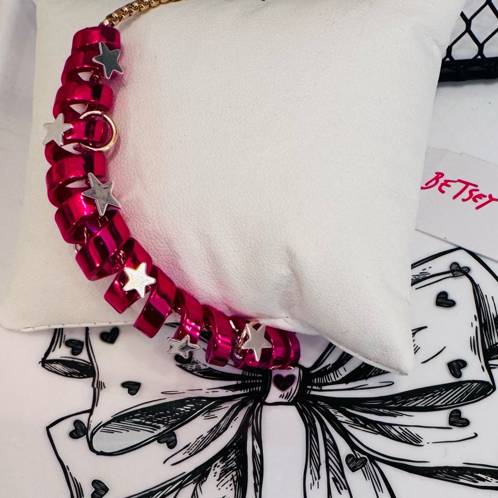 Betsey Johnson Hot Pinm Holiday Star Charm Bracelet